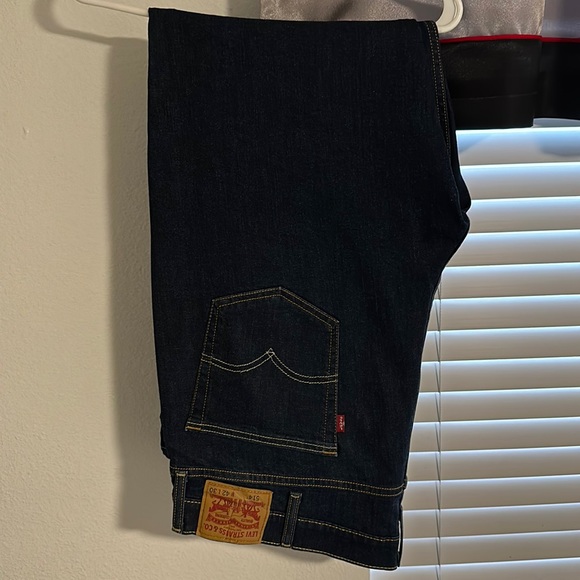 Signature by Levi Strauss Other - Levi’s 514 Straight Fit Jeans